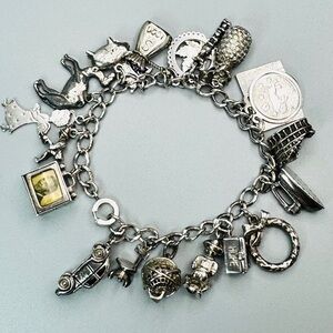 Vintage Sterling Silver World Travelers (21) Charm Bracelet